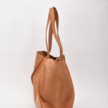 Oily Pull-Up Leather Tote Tan / Chestnut